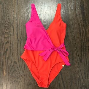 summersalt size 8 "the perfect wrap" one piece red and pink swimsuit